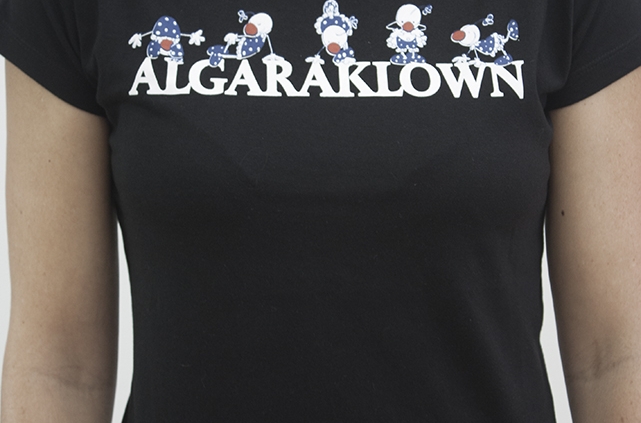 mujer negra Camisetas Algaraklown Ospitaleko Pailazoak